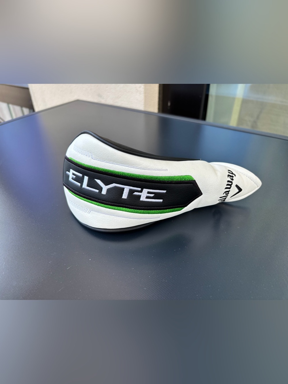 EUC Callaway White Black Green ELYTE 3 hybrid Headcover